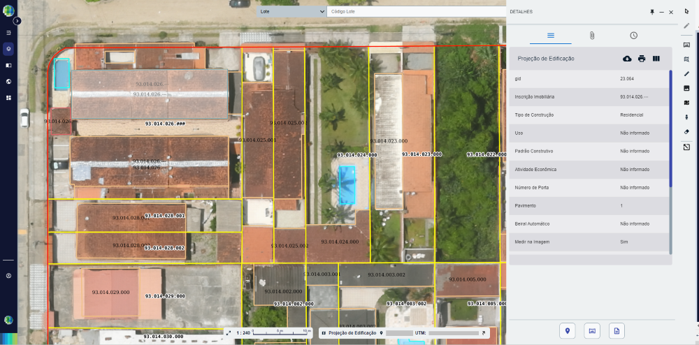 Tela de um SIG para prefeituras exibindo mapa cadastral com lotes urbanos, imagens aéreas e painel de informações imobiliárias para gestão territorial, arrecadação e planejamento municipal. Tela de um SIG para prefeituras exibindo mapa cadastral com lotes urbanos, imagens aéreas e painel de informações imobiliárias para gestão territorial, arrecadação e planejamento municipal.